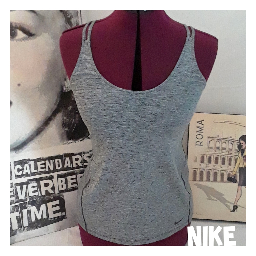 🔻Nike Fitted Tanktop🔺
